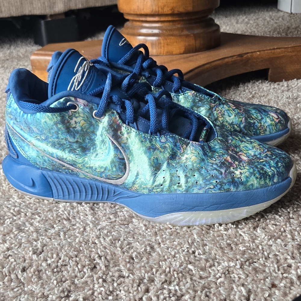 Nike Blue and Green Athletic Shoes